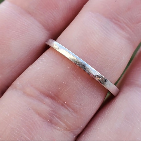 14K SOLUD REAL WHITE GOLD WEDDING BAND RING - SIZE 5.5 US - PRE-OWNED - Picture 3 of 6